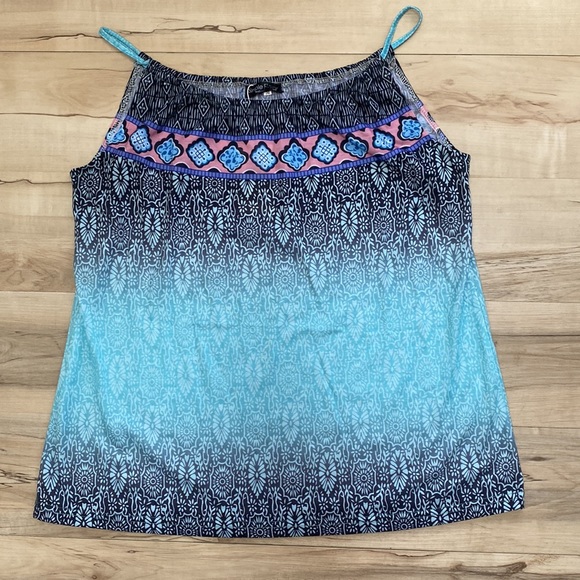 NWT Simple Favor Womens Size M Tank Top. Ombré teal and black. Great Pattern. - Picture 8 of 10